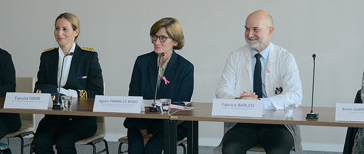 Agnès Firmin Le Bodo en visite à Gustave Roussy