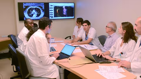 Réunion médecins experts