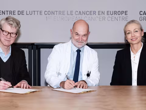 Phtographie signature des partenaires