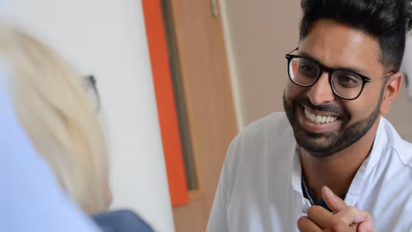 Photographie soignant et patient